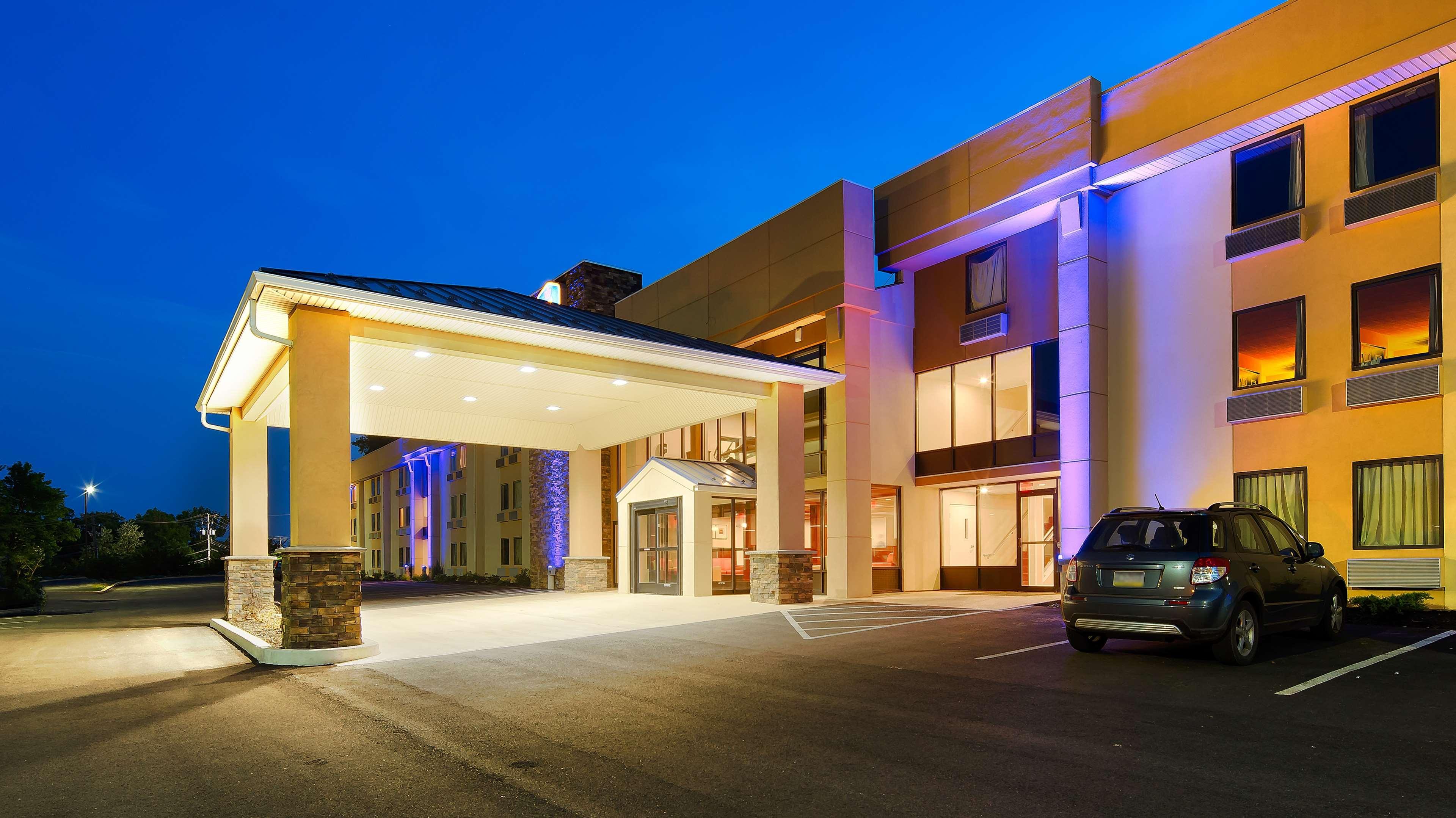 BEST WESTERN PLUS Poconos Tannersville Esterno foto
